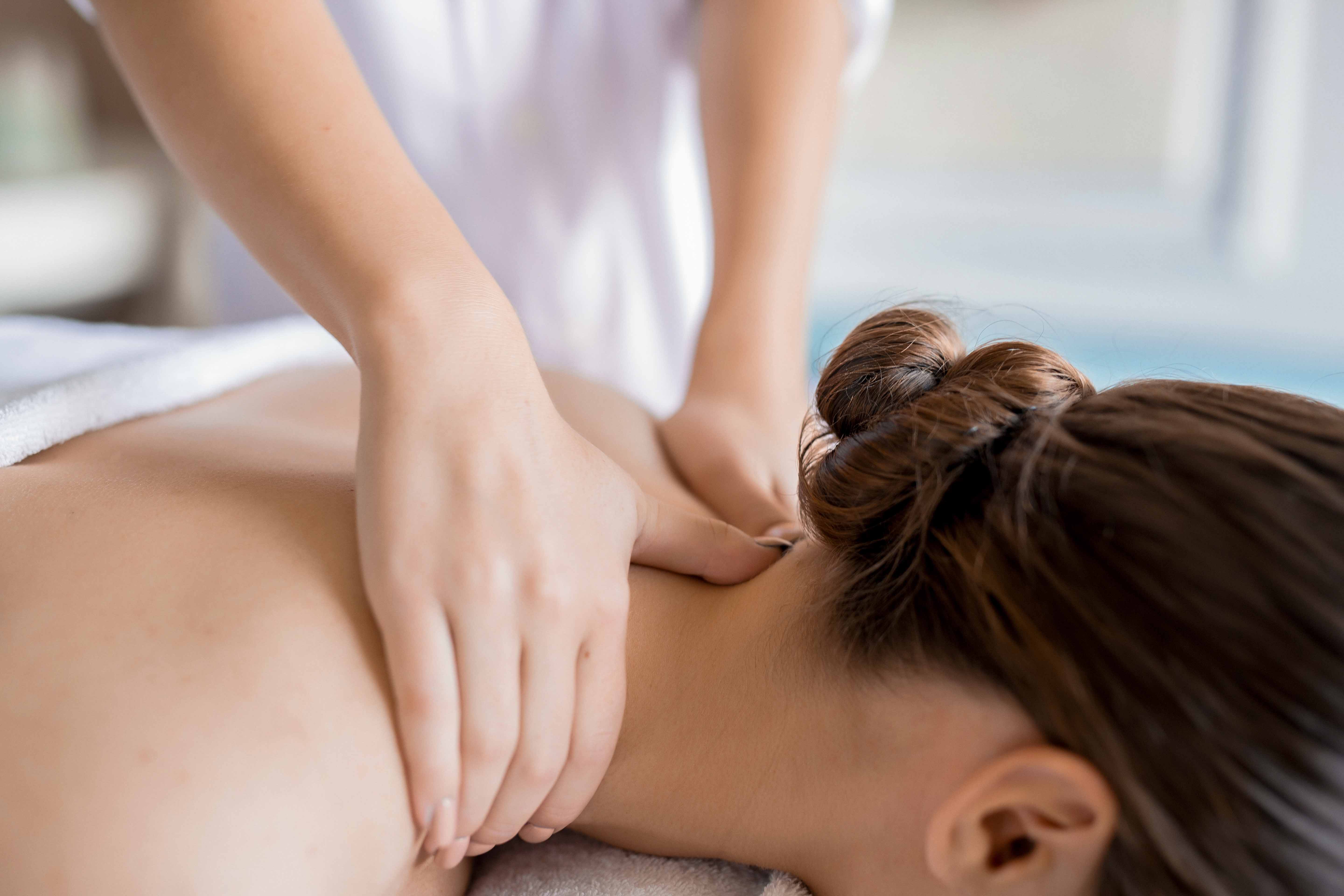 Paket Fullbody Massage + Totok Wajah